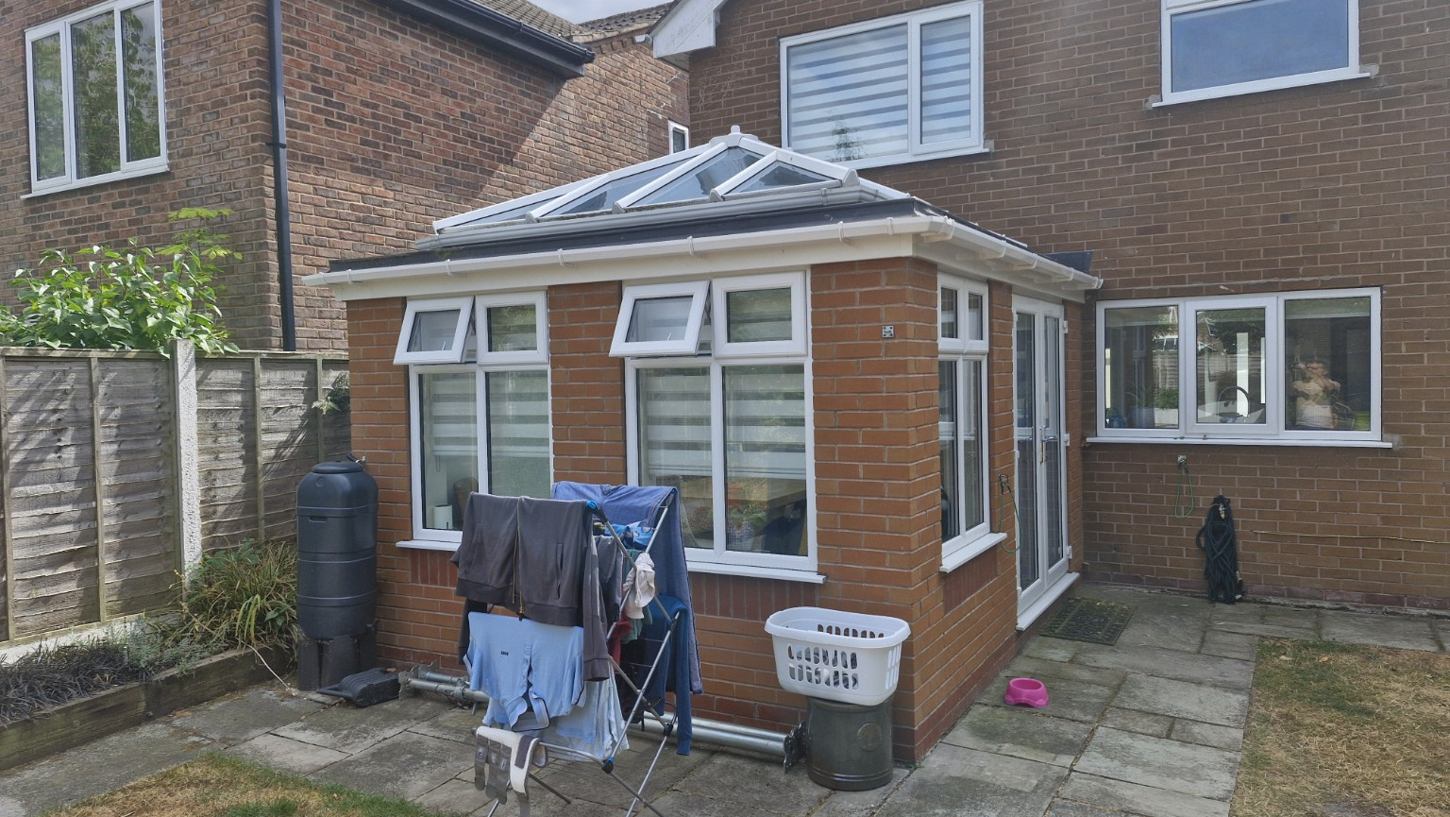 Conservatory before roof refurbishment